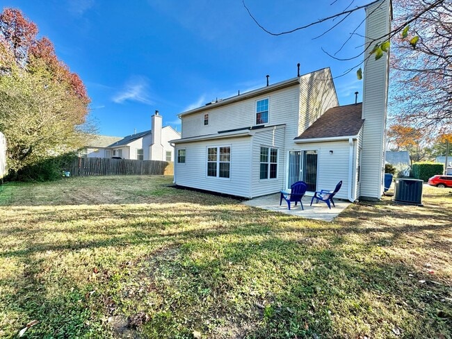 1921 Ravel Dr in Virginia Beach, VA - Building Photo - Building Photo