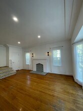 1811 N New Hampshire Ave in Los Angeles, CA - Building Photo - Building Photo