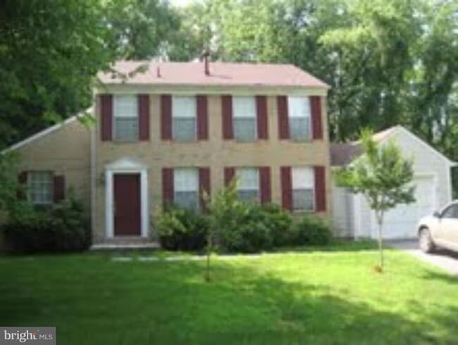 property at 7 Pipestem Ct
