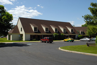 Lincoln Manor Apartments in Walnutport, PA - Building Photo - Building Photo