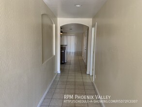 10021 W Veliana Way in Tolleson, AZ - Foto de edificio - Building Photo