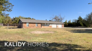 257 N Peebly Rd in Choctaw, OK - Building Photo - Building Photo