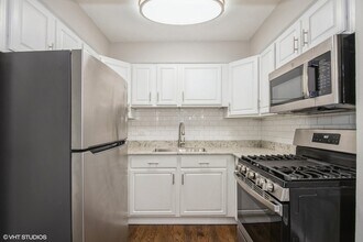 7234 W North Ave, Unit 1508 in Elmwood Park, IL - Building Photo - Building Photo