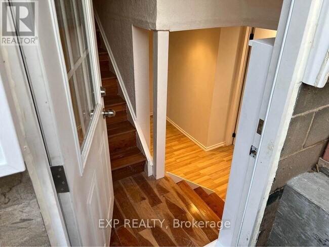 187 Nash Rd N in Hamilton, ON - Building Photo - Building Photo