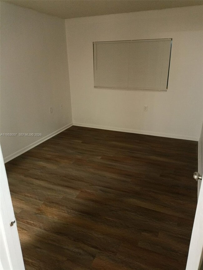 1141 Lake Victoria Dr in Royal Palm Beach, FL - Building Photo - Building Photo