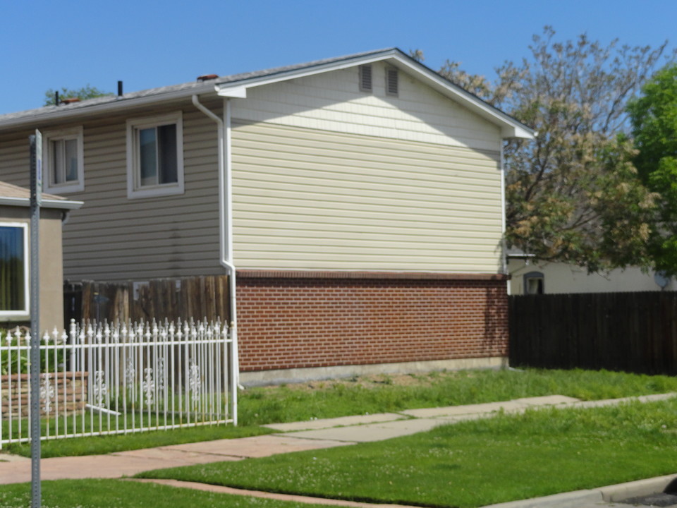 2445 Lawrence St in Denver, CO - Foto de edificio