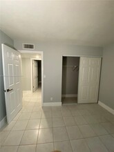 455 S Pine Island Rd, Unit 110C in Plantation, FL - Foto de edificio - Building Photo