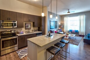 Berkshire Main Street in Durham, NC - Building Photo