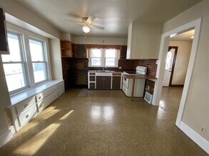 2612 Leland Ave in Akron, OH - Building Photo - Building Photo