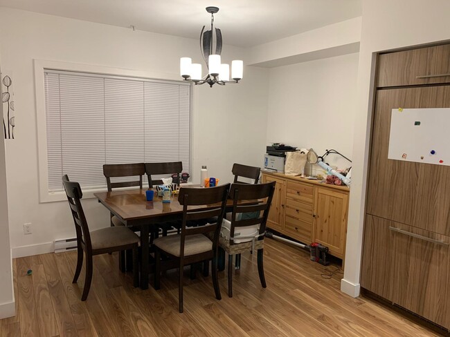 5655 Chaffey Av in Burnaby, BC - Building Photo - Building Photo