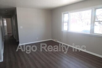 4645 Washington St NE in Minneapolis, MN - Building Photo - Building Photo