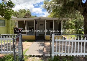 1008 7th St E in Bradenton, FL - Building Photo