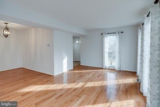 9620 Masterworks Dr in Vienna, VA - Building Photo - Building Photo