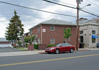 Yorkview Gardens in Carlstadt, NJ - Foto de edificio - Building Photo