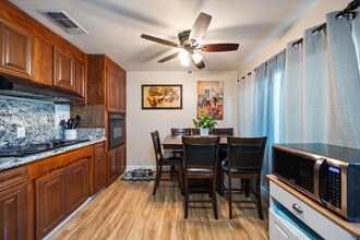 2326 Ramon Dr in Sacramento, CA - Building Photo - Building Photo