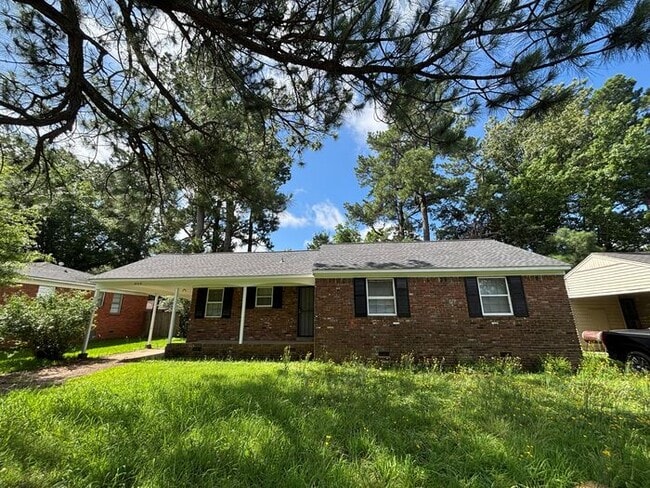 property at 3119 Queensgate Ave