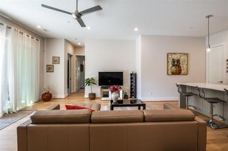 15875 Spectrum Dr in Addison, TX - Building Photo - Building Photo