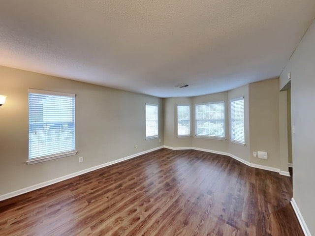 3873 Riverview Chase Bluff