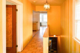 24-10 Gillmore St in Queens, NY - Building Photo - Building Photo