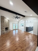 7007 Pine Grove Dr in Houston, TX - Building Photo