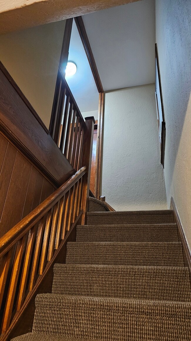 415 Lincoln Ave, Unit 2