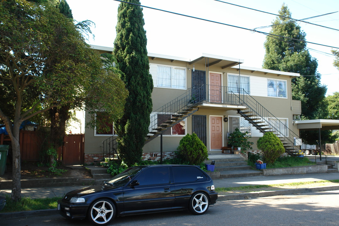 1600 Stuart St in Berkeley, CA - Building Photo