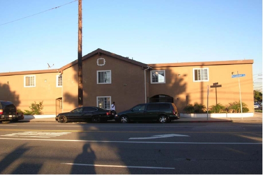 6360 N Paramount Blvd in Long Beach, CA - Building Photo