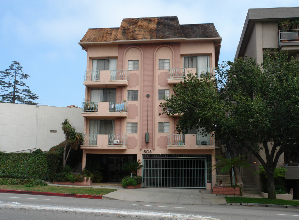 1508 S Beverly Glen Blvd in Los Angeles, CA - Building Photo