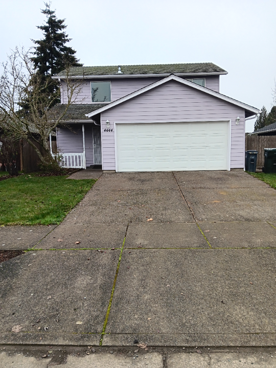 4444 Leafwood Ave NE in Salem, OR - Building Photo