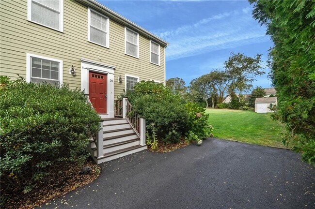 20 Vanderbilt Ln in Portsmouth, RI - Building Photo - Building Photo