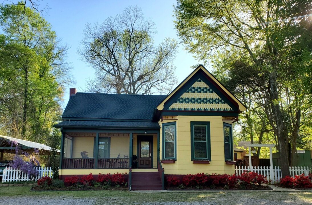 1923 S Beckham Ave in Tyler, TX - Building Photo