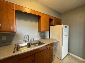 7608 Bluffton Rd in Fort Wayne, IN - Building Photo - Building Photo