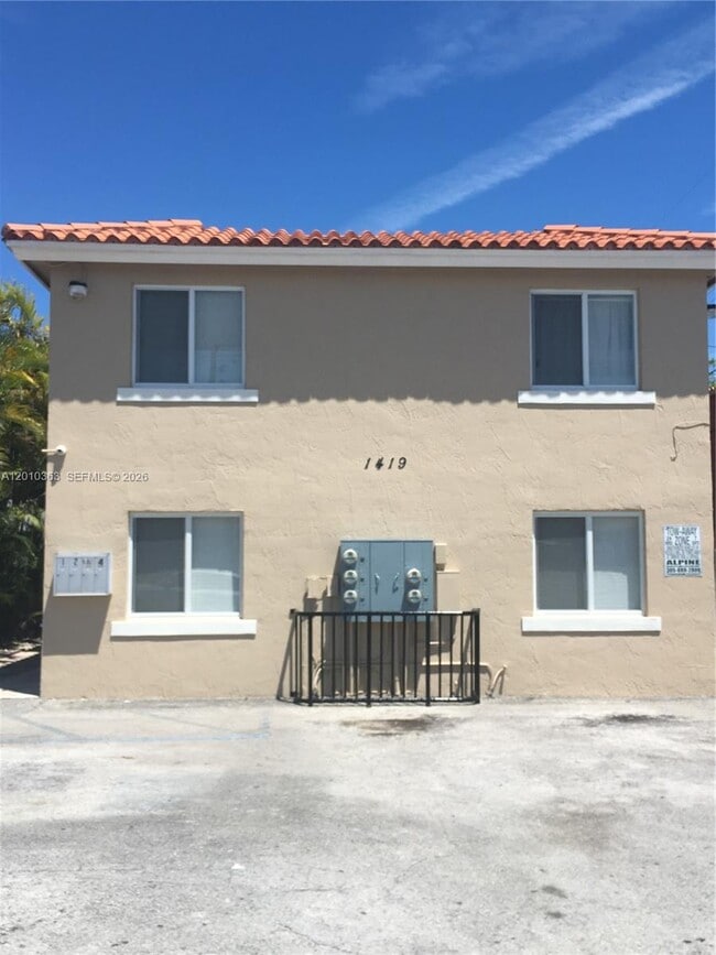 1419 SW 22nd Ave in Miami, FL - Building Photo - Building Photo