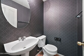 9233 E Neville Ave in Mesa, AZ - Building Photo - Building Photo