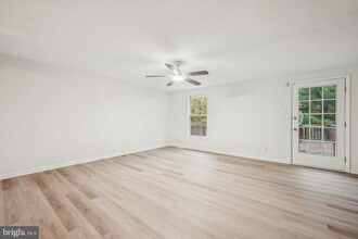 29 Wagon Wheel Dr in Sicklerville, NJ - Building Photo - Building Photo