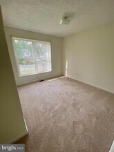 7316 Stone Crossing Dr in Fredericksburg, VA - Building Photo - Building Photo