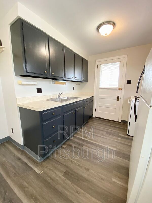 property at 7209 Front River Rd
