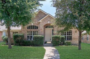 2043 Wimbledon Dr in Allen, TX - Building Photo