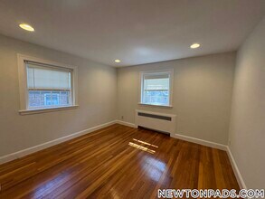 75 Wyman St in Newton, MA - Building Photo - Building Photo