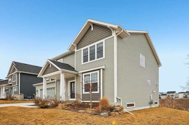 property at 415 Tawny Elm Pkwy