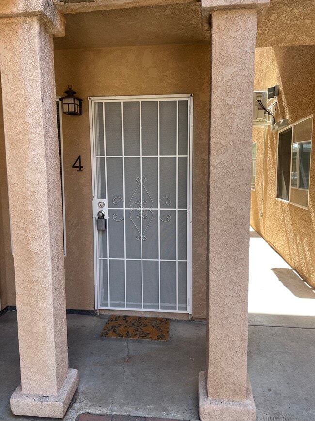 property at 4654 33rd St