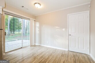 8974 Sterling Ridge Ln in Jonesboro, GA - Foto de edificio - Building Photo