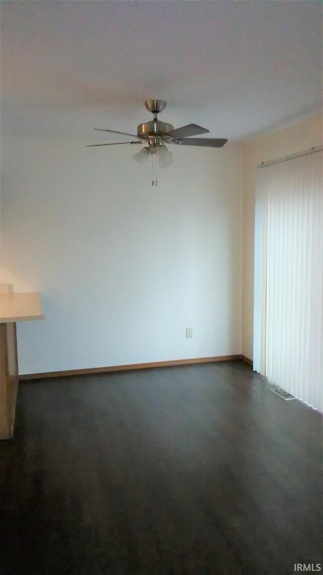 402 S Village Ct in Bloomington, IN - Building Photo - Building Photo