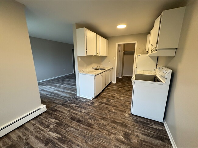 11 Reading Crescent in Saint John, NB - Building Photo - Building Photo