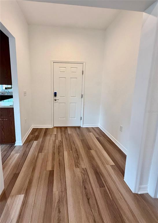 2363 Twin Lake View Rd in Winter Haven, FL - Building Photo - Building Photo