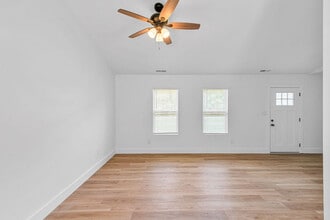 374 Union Chapel Church Rd in Richlands, NC - Building Photo - Building Photo