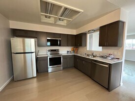 22221 I St in Santa Margarita, CA - Building Photo