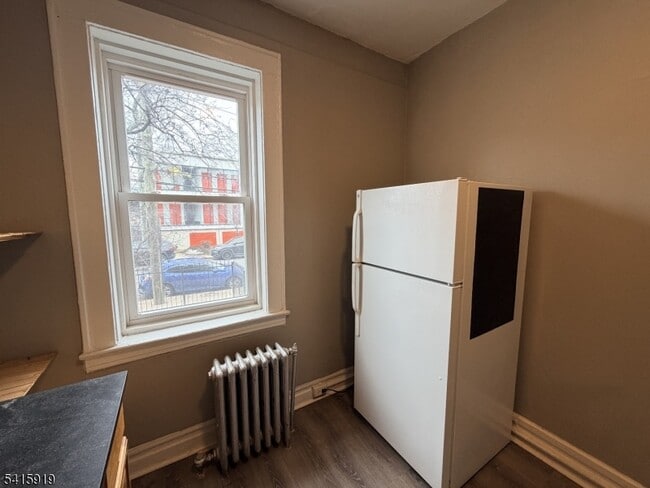 16 Irving St in Newark, NJ - Building Photo - Building Photo