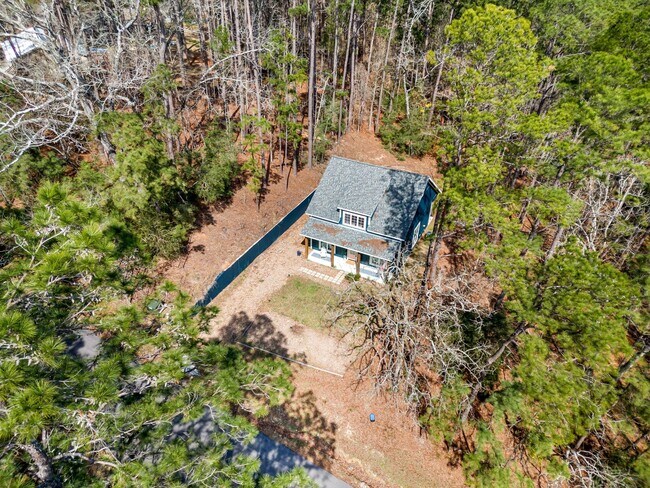201 Sunny Hill Dr in Coldspring, TX - Building Photo - Building Photo
