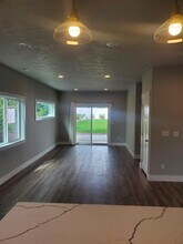 602 E Canterbury Ln in Colbert, WA - Building Photo - Building Photo